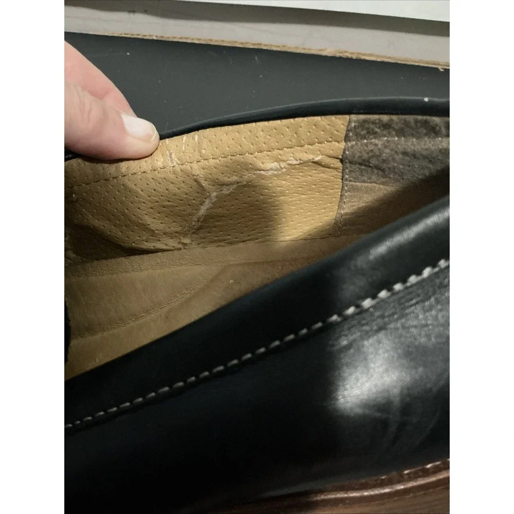 BASS 11 M Men's Shoes Penny Loafers Black Leather Stitch Modern Classic DAMAGED